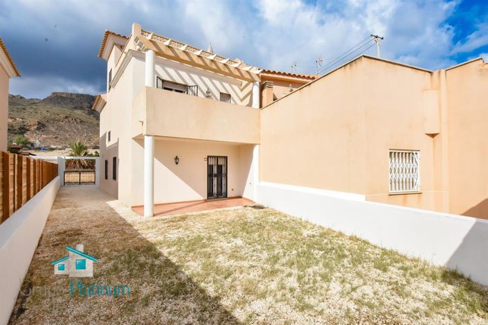 Image No.10-3 Bed Villa for sale