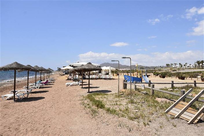 Image No.30-3 Bed Property for sale