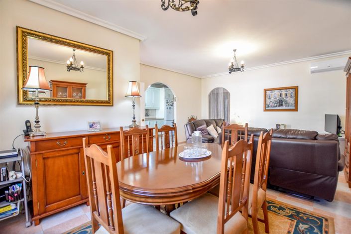 Image No.13-2 Bed Property for sale