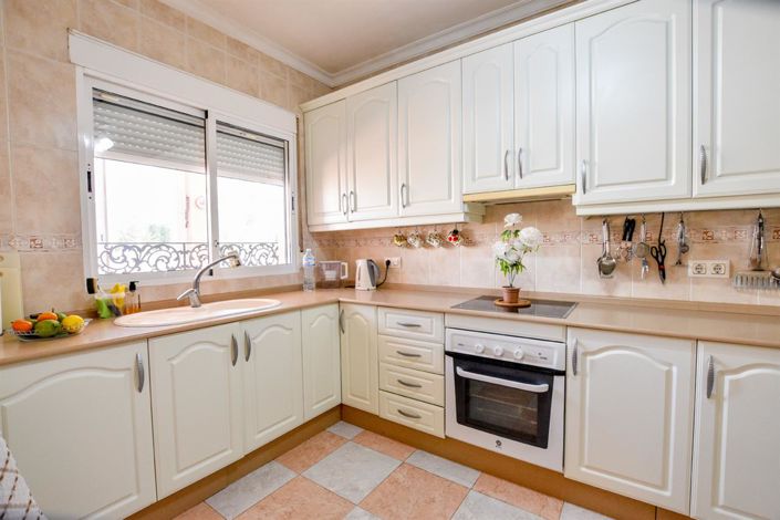 Image No.14-2 Bed Property for sale