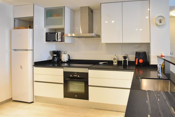 Image No.8-2 Bed Apartment for sale