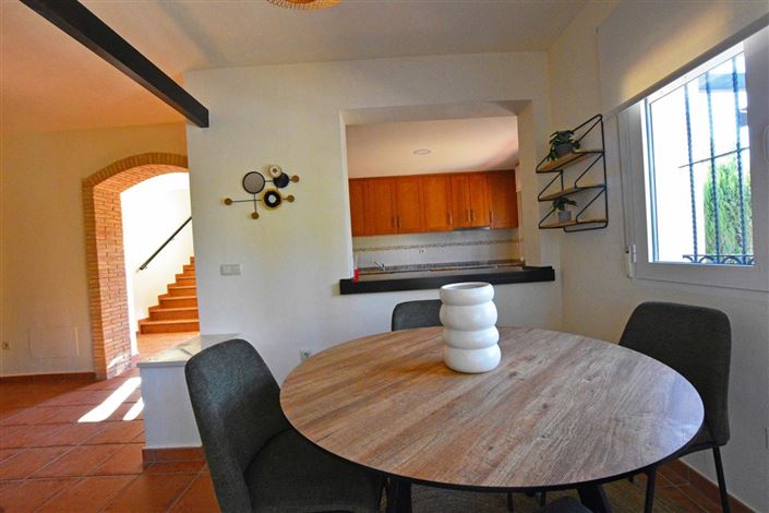 Image No.12-3 Bed Villa for sale