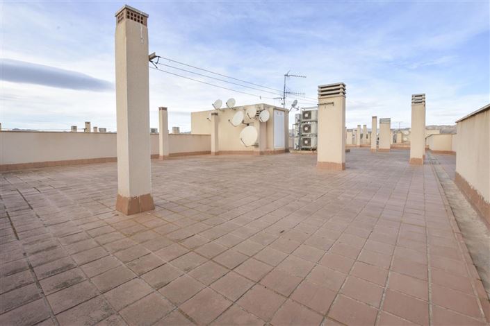 Image No.27-3 Bed Apartment for sale