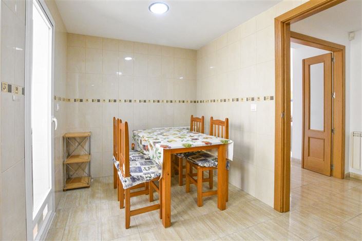 Image No.35-3 Bed Apartment for sale