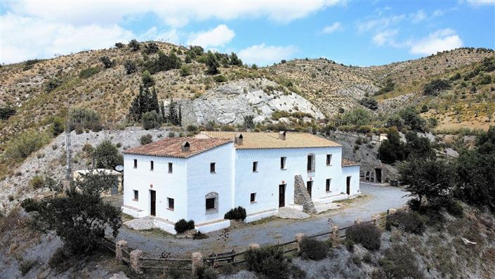 Image No.2-8 Bed Villa for sale