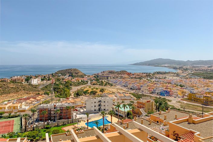 Image No.31-3 Bed Property for sale