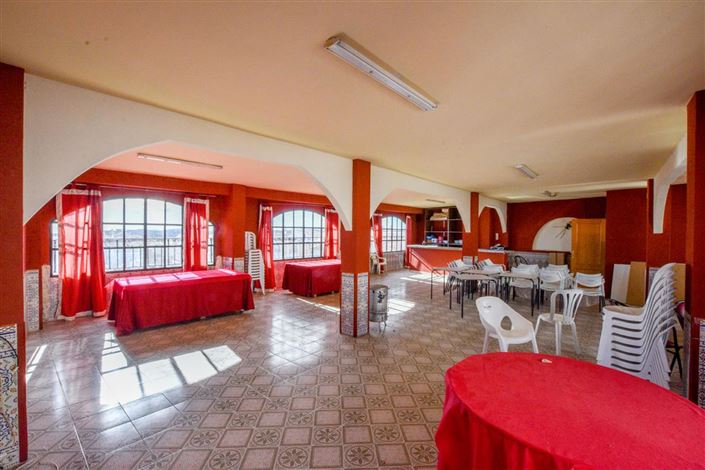 Image No.6-3 Bed Property for sale