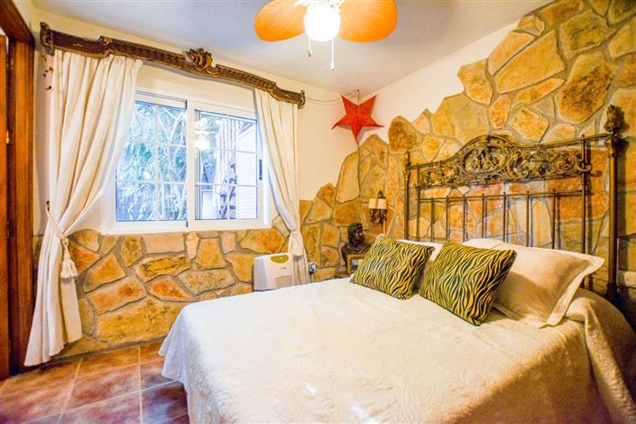 Image No.24-6 Bed Villa for sale