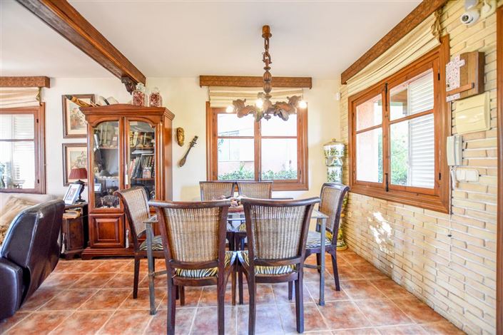 Image No.40-6 Bed Villa for sale