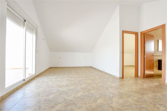 Image No.34-5 Bed Villa for sale