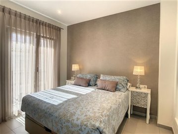 74b83c4f-70cd-4258-9b7e-fa7cdb944748