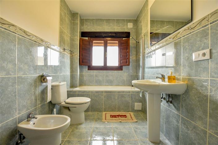 Image No.11-3 Bed Villa for sale