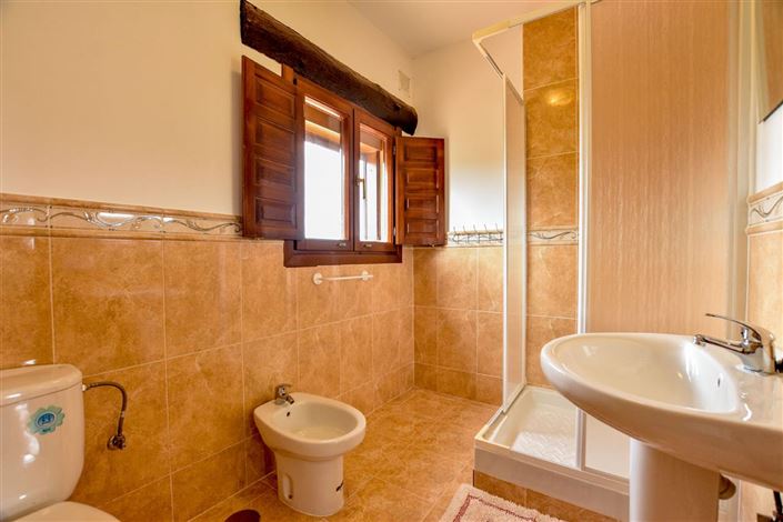 Image No.17-3 Bed Villa for sale