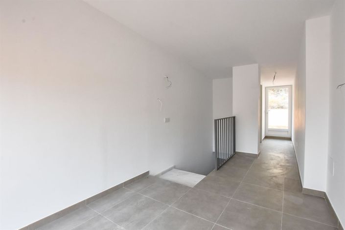 Image No.15-2 Bed Property for sale