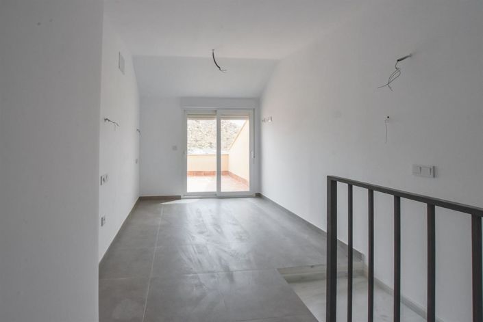 Image No.16-2 Bed Property for sale