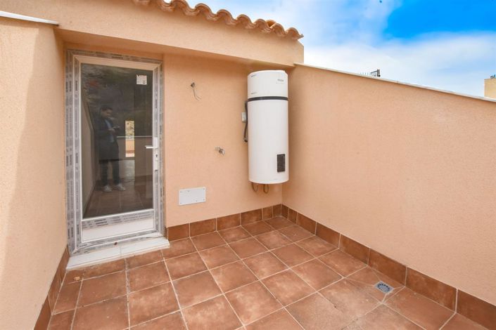 Image No.18-2 Bed Property for sale