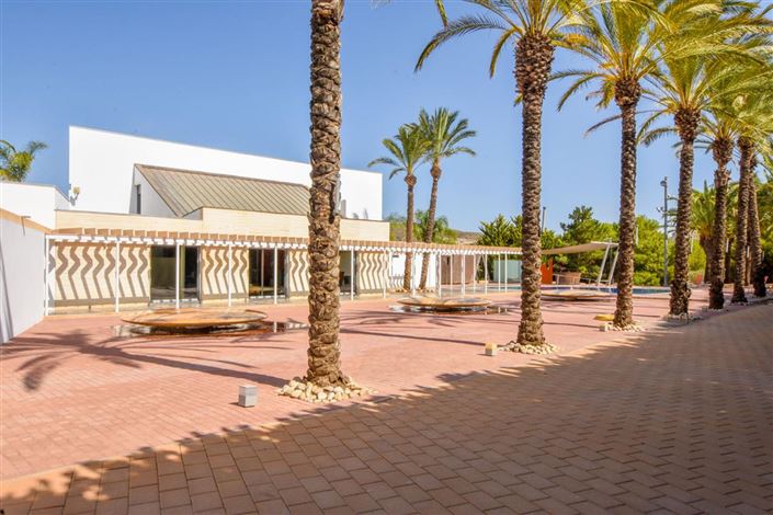 Image No.18-3 Bed Villa for sale