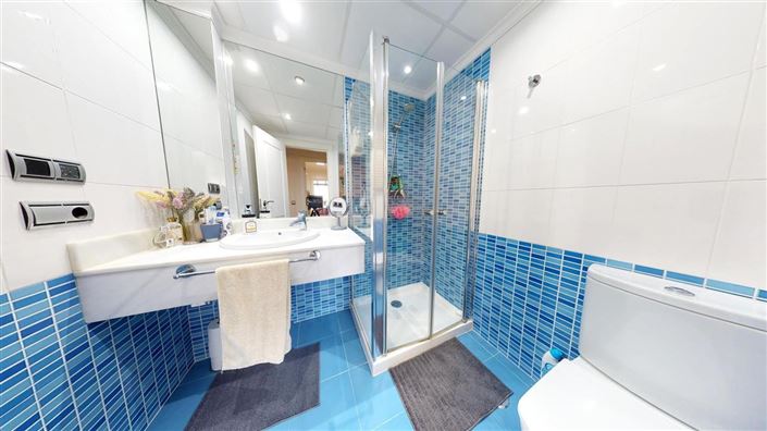 Image No.7-3 Bed Property for sale