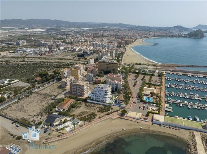 Image No.15-3 Bed Apartment for sale