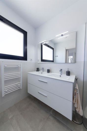 Image No.34-3 Bed Villa for sale