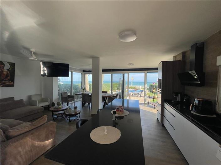 Image No.9-5 Bed Villa for sale