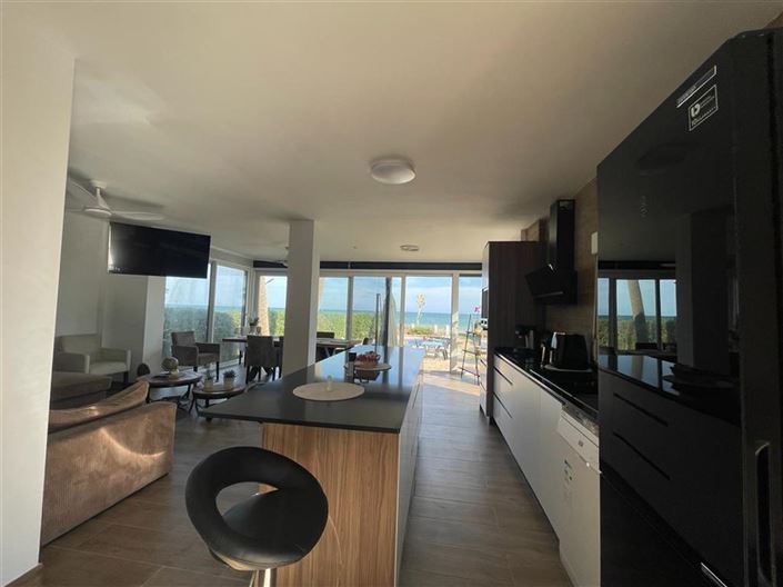 Image No.8-5 Bed Villa for sale