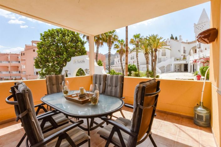 Image No.18-4 Bed Property for sale