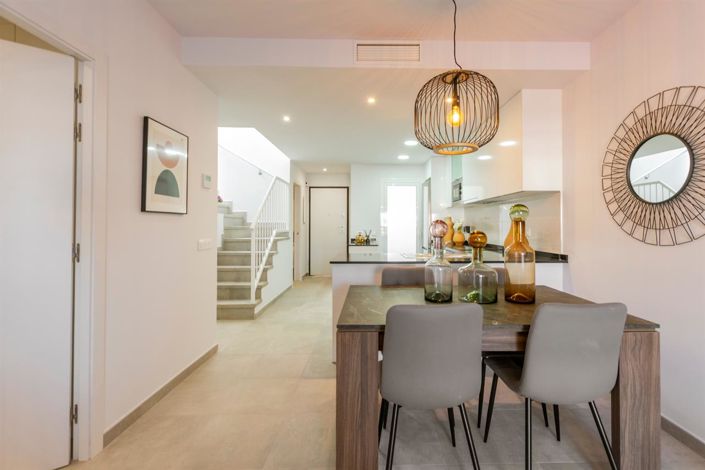 Image No.13-2 Bed Property for sale