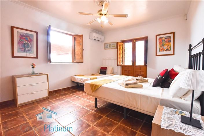 Image No.29-7 Bed Villa for sale