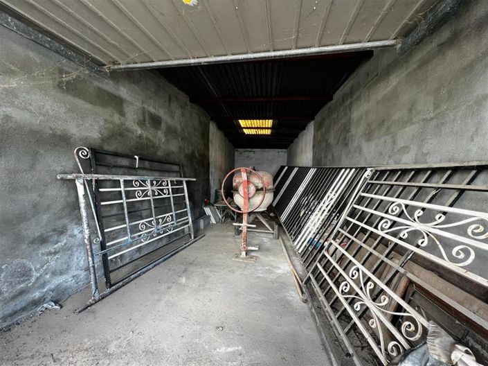 Image No.18-7 Bed Property for sale