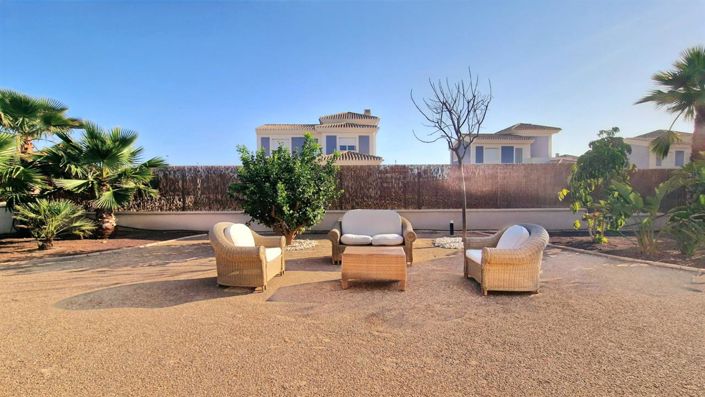 Image No.19-3 Bed Villa for sale