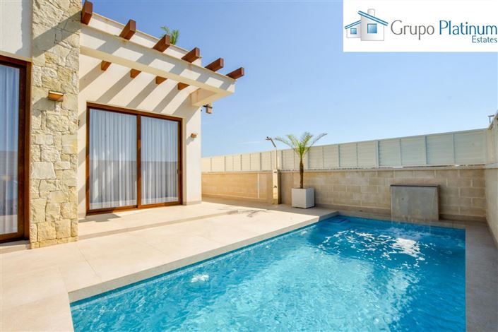 Image No.3-3 Bed Villa for sale