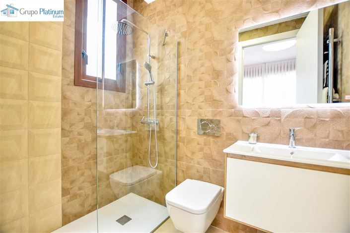 Image No.21-3 Bed Villa for sale