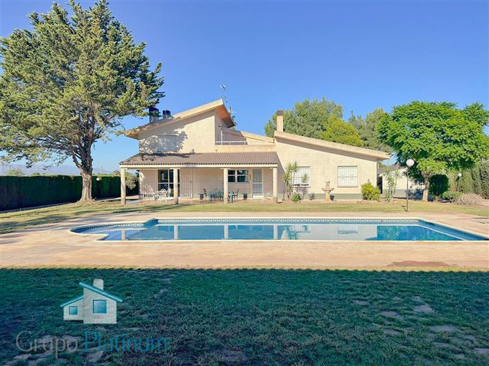 Image No.27-5 Bed Villa for sale