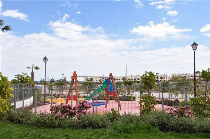 Image No.18-3 Bed Apartment for sale