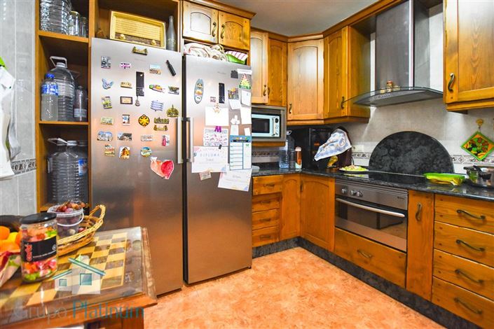 Image No.6-3 Bed Property for sale