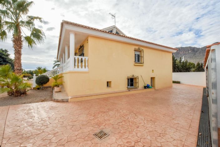 Image No.40-4 Bed Villa for sale