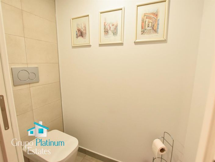 Image No.11-2 Bed Property for sale