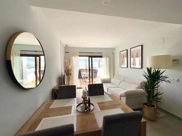 Image No.7-2 Bed Property for sale