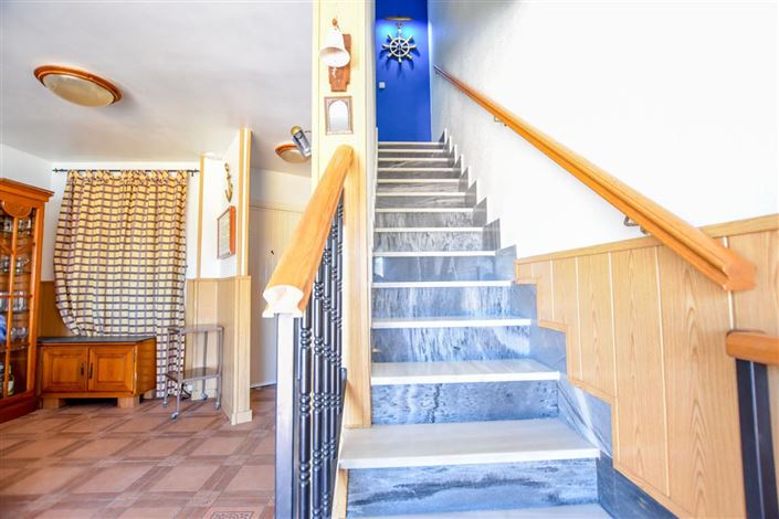 Image No.10-3 Bed Property for sale