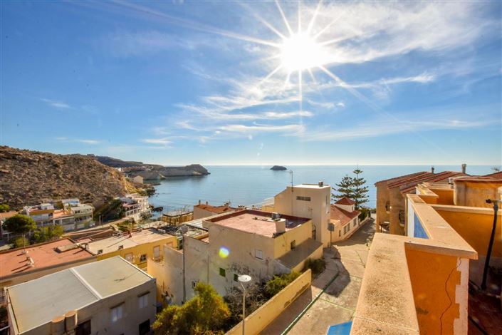 Image No.2-3 Bed Property for sale