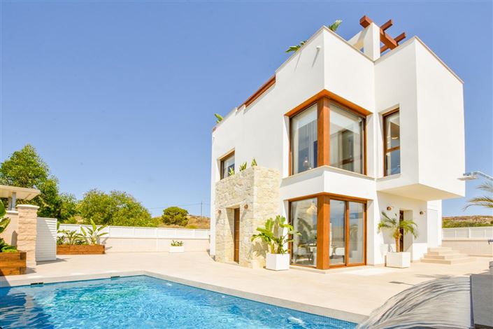 Image No.1-3 Bed Villa for sale