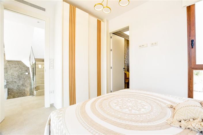 Image No.22-3 Bed Villa for sale