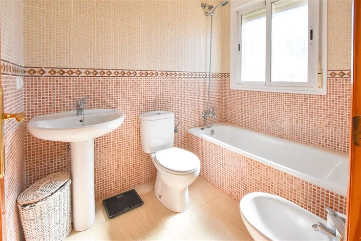 Image No.33-4 Bed Villa for sale