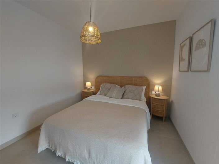 Image No.19-2 Bed Apartment for sale