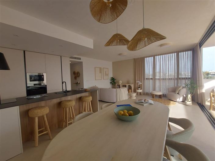 Image No.4-2 Bed Apartment for sale