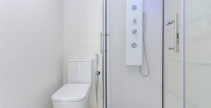 Image No.16-3 Bed Property for sale