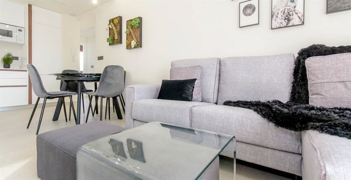 Image No.4-3 Bed Property for sale