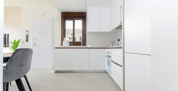 Image No.7-3 Bed Property for sale