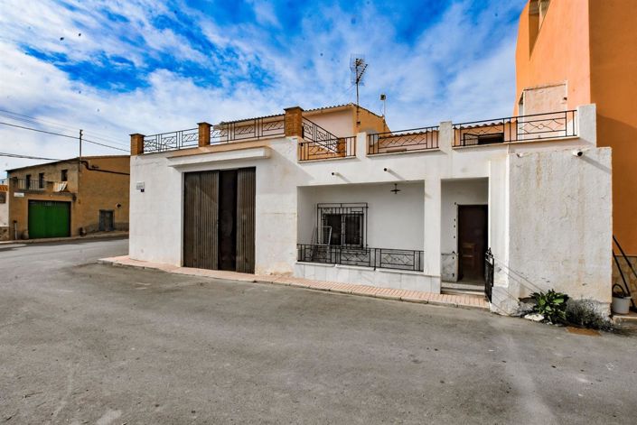 Image No.22-4 Bed Property for sale